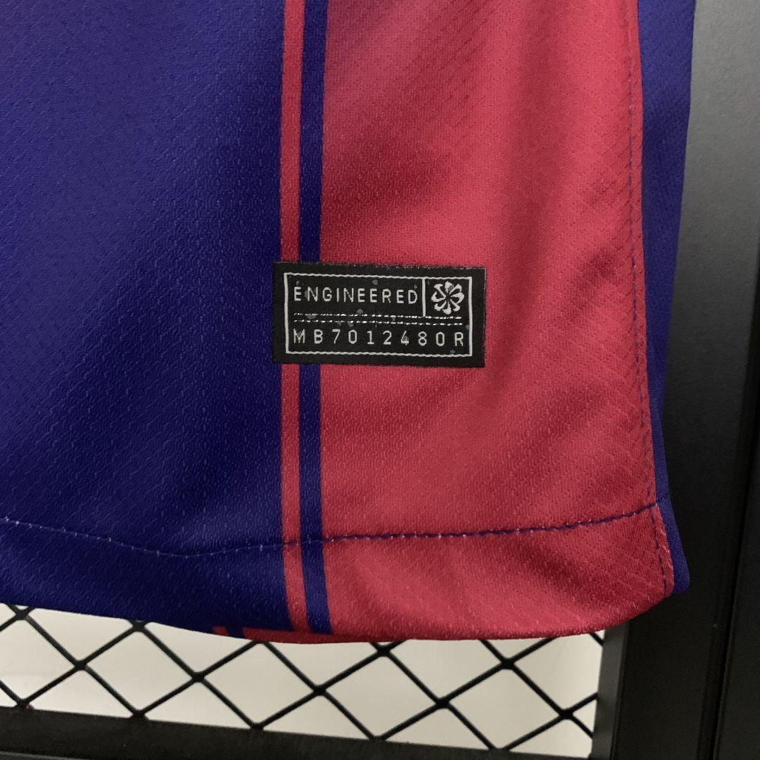 Barcelona 25/26 Local